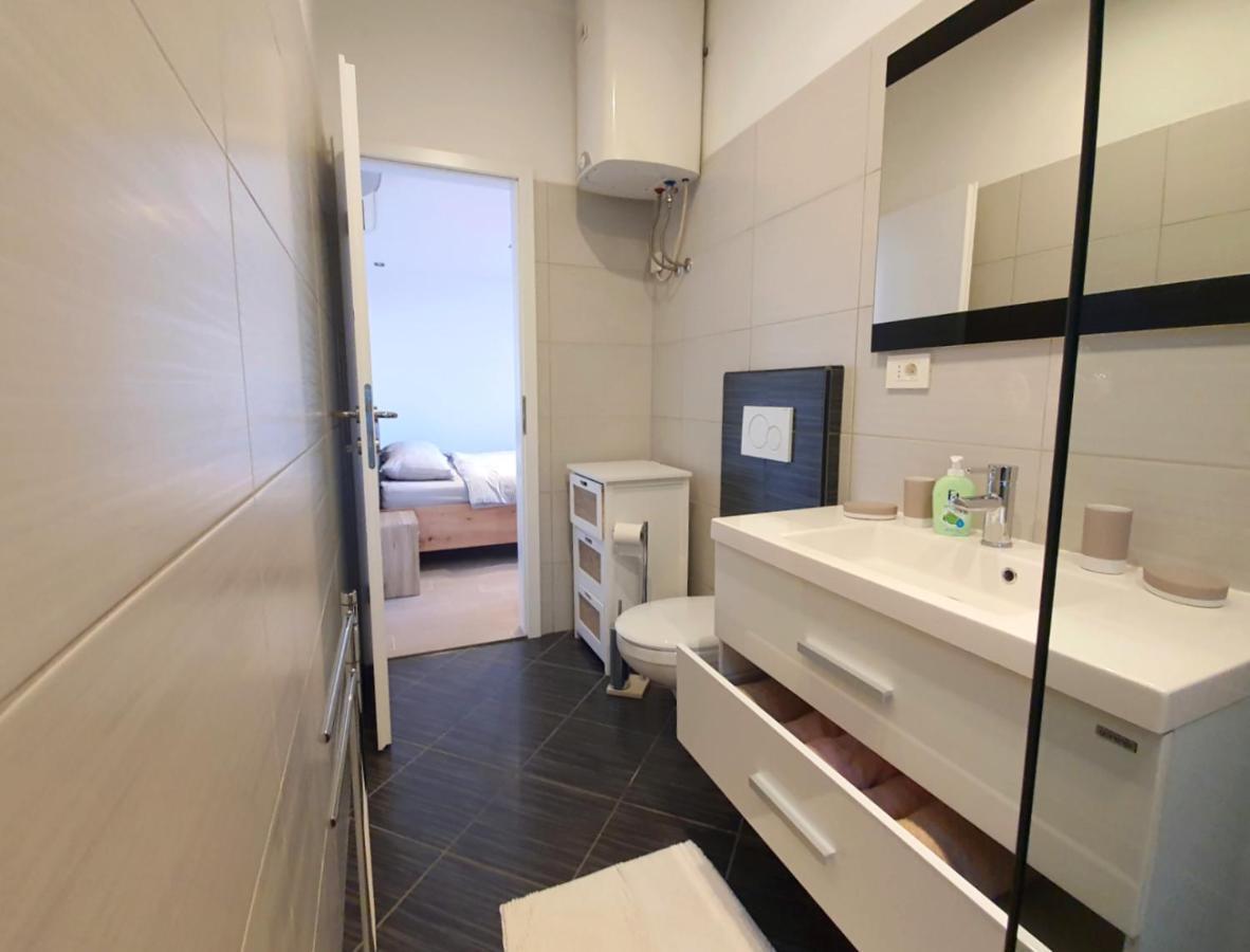 Apartma Marjeta Lägenhet Piran Exteriör bild